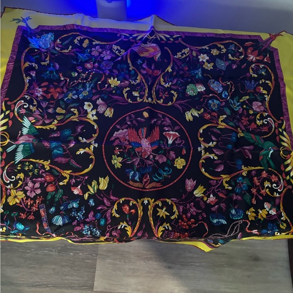 Hermes silk scarf called stones of the east and west - Picture 2 of 5